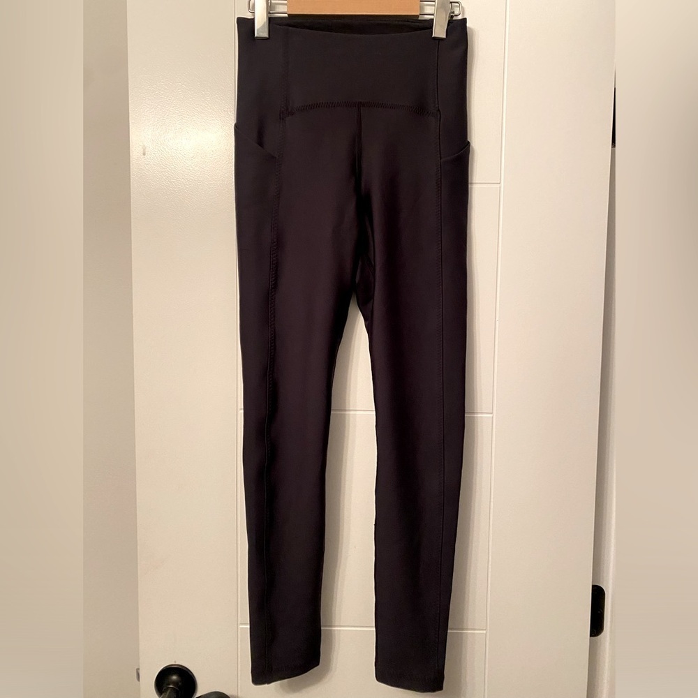TNAction- Black leggings